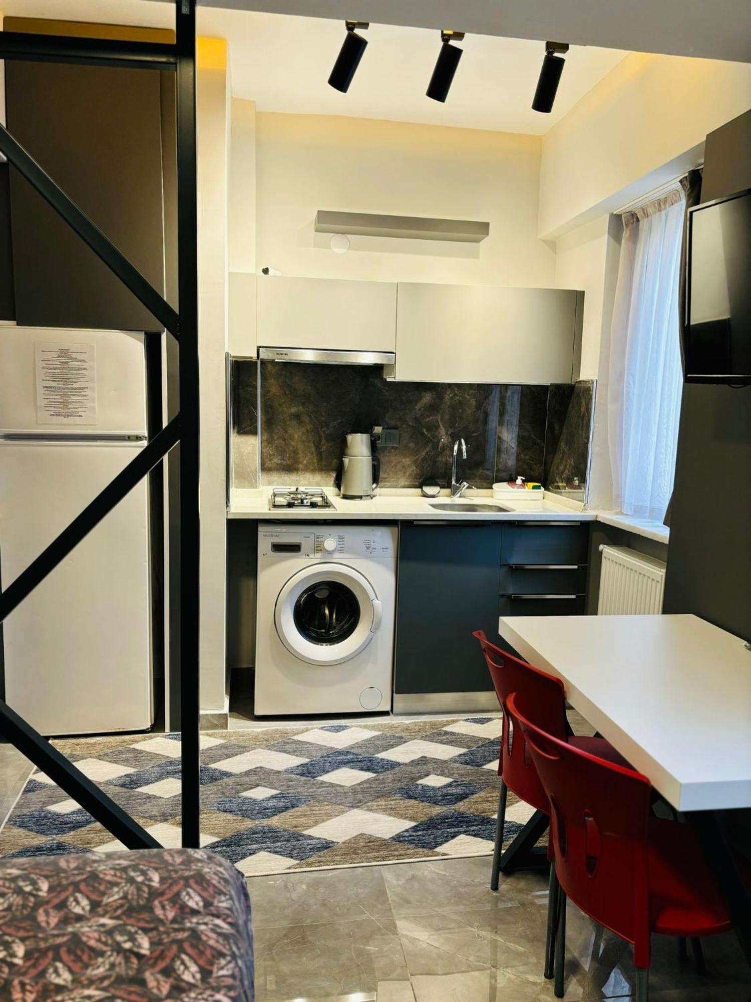 Inci Otel Isparta Esterno foto